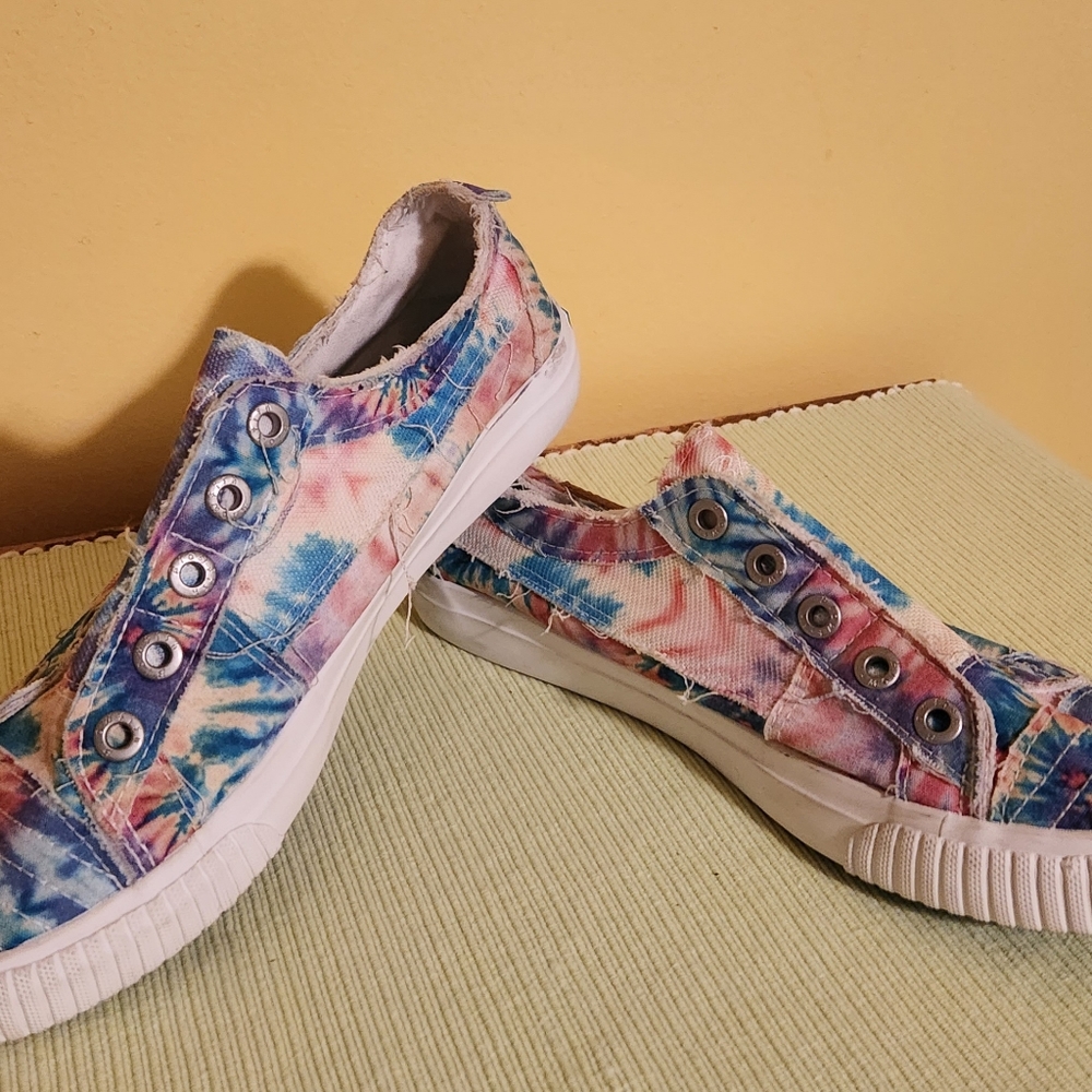 Blowfish Tie-Dye Flats